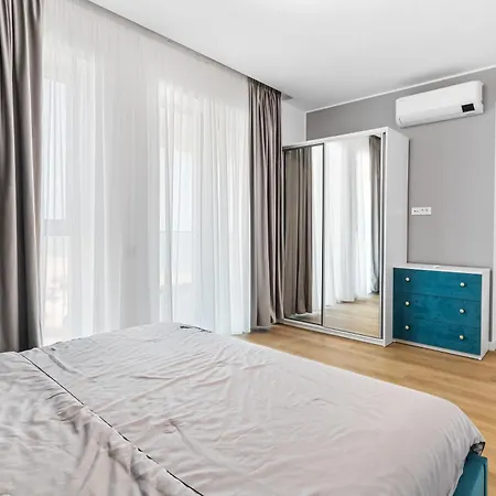 Lägenhet Jrr Frontsea In Axxis Nova Mamaia