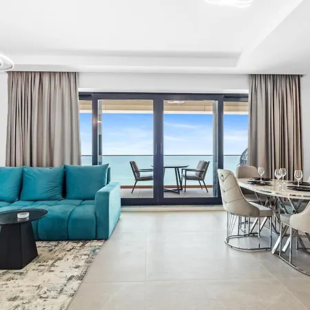 Jrr Frontsea In Axxis Nova * Mamaia