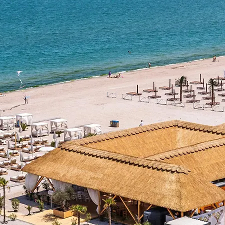 Jrr Frontsea In Axxis Nova * Mamaia